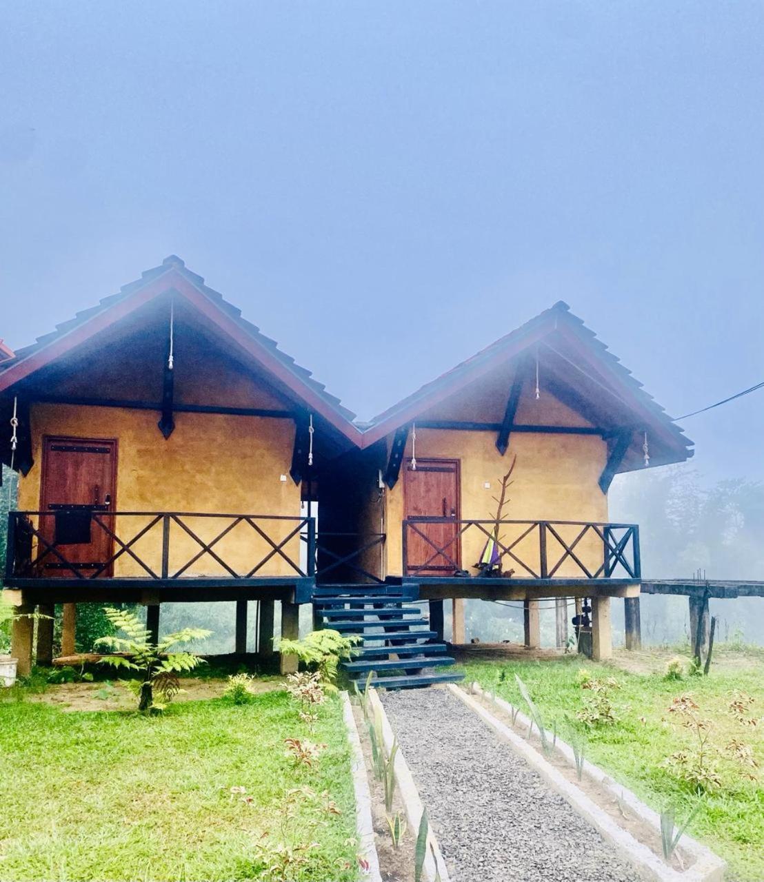 Sinharaja Riverside Deniyaya Exterior photo